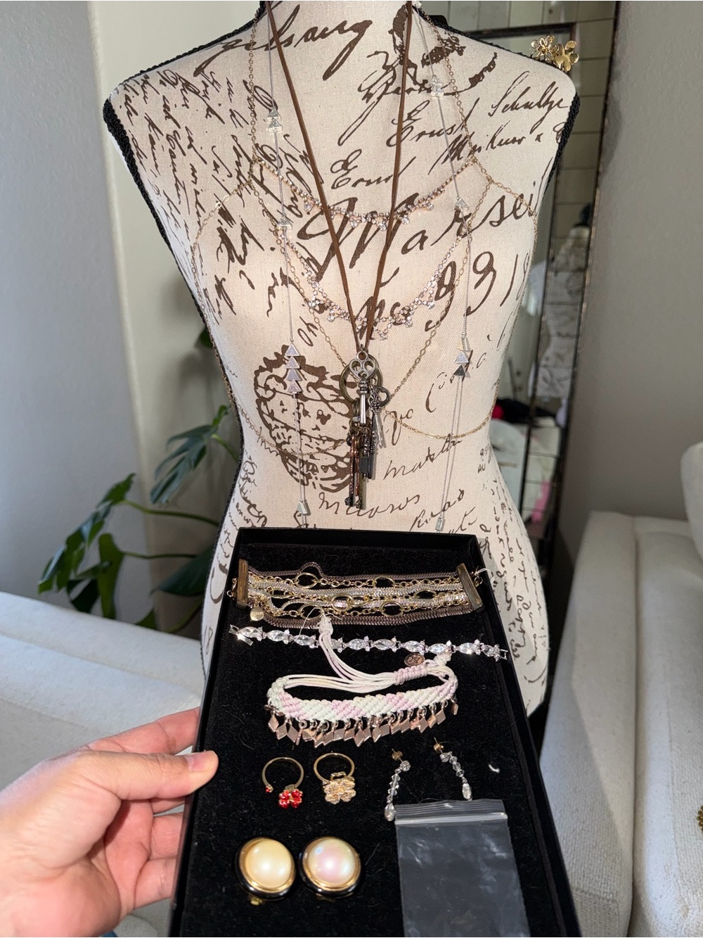 Mixed costume Jewelry Lot